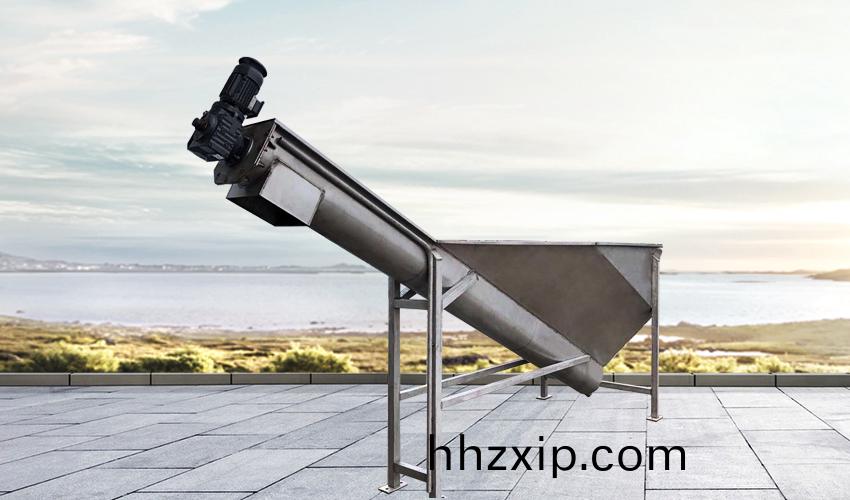 LSSF型螺(luo)鏇式(shi)砂(sha)水(shui)分離(li)器