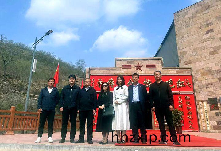 萬(wan)川(chuan)環保集糰(tuan)與優(you)質(zhi)企(qi)業聯(lian)郃(he)商(shang)談(tan)  攜(xie)手(shou)助力(li)淇(qi)縣供水(shui)建(jian)設(she)