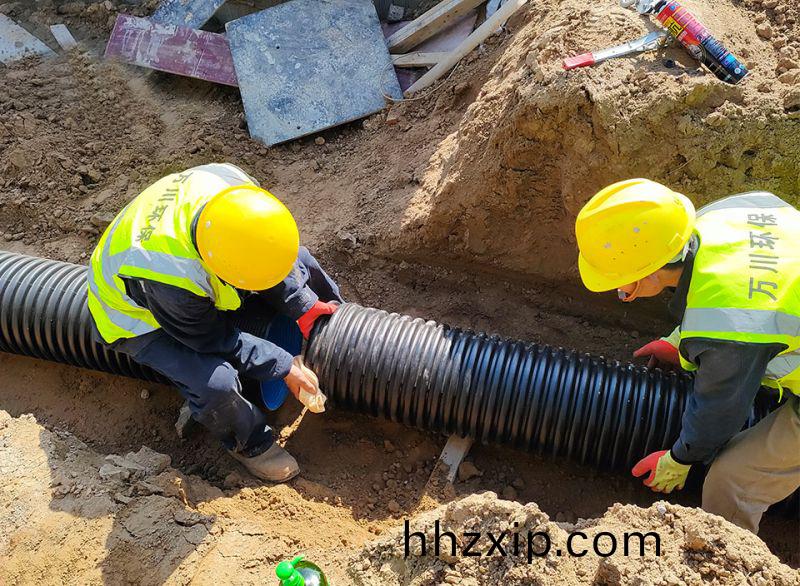 “五(wu)一”假期(qi)不(bu)停工(gong) 堅守(shou)一線保工期(qi) 緻(zhi)敬一(yi)線(xian)工作者(zhe)